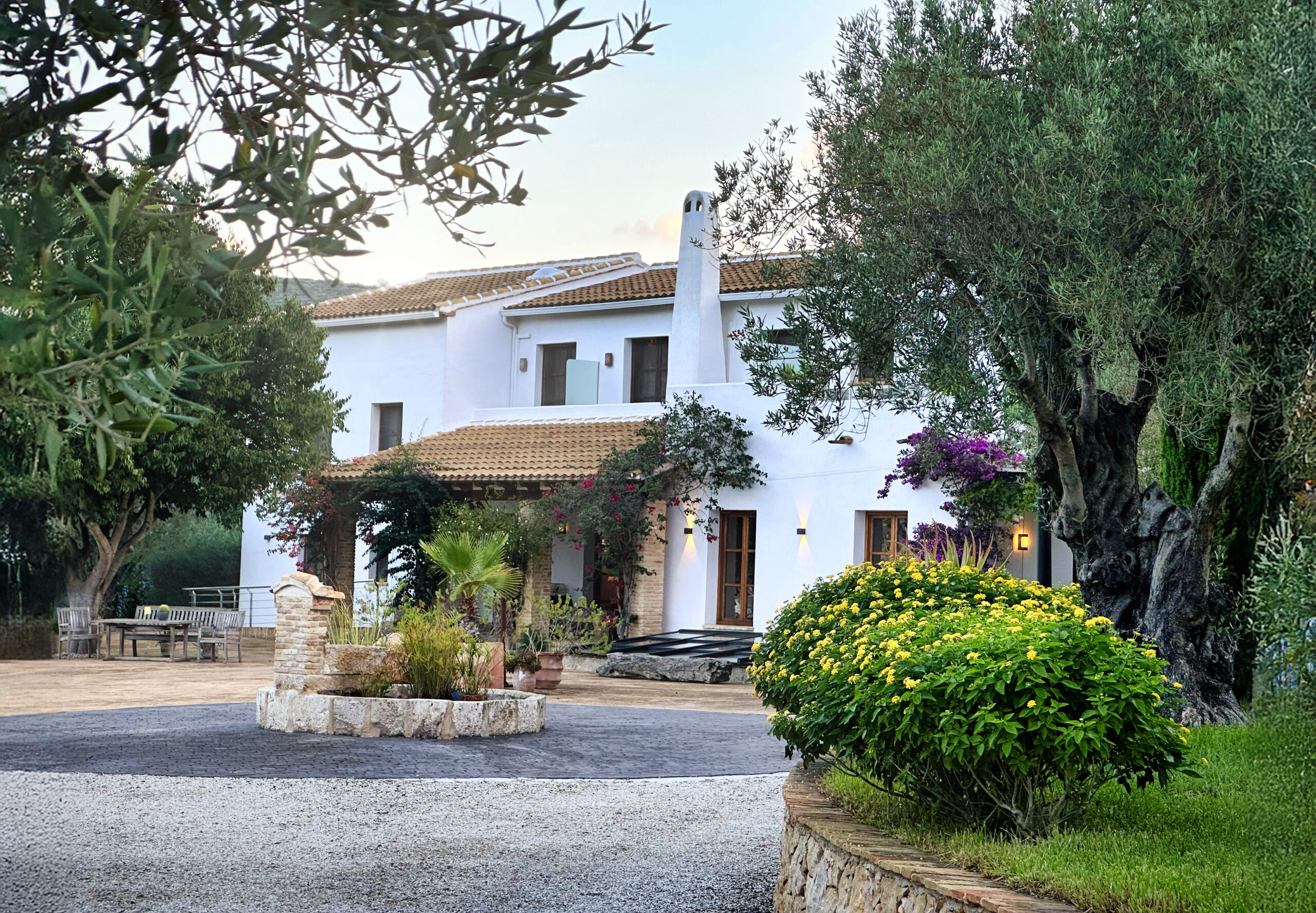 House (2)